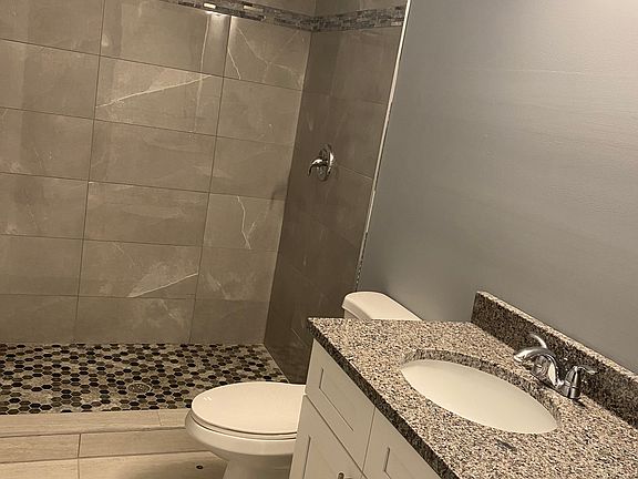3rd image of 5130-5132 S Greenwood Ave #3N