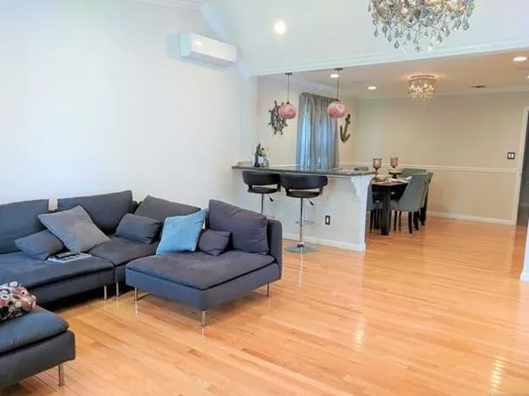 449 Alder St #1, Lyndhurst, NJ 07071
