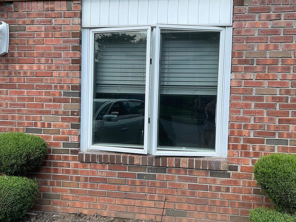 1st image of 219 Evergreen St #2