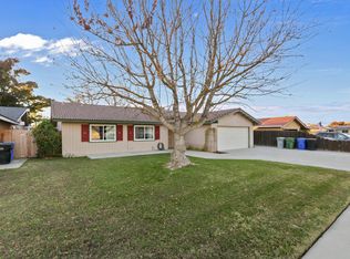 1185 Myrtle Pl, Lemoore, CA 93245