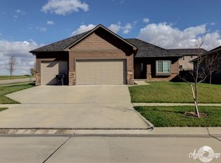8900 S 71st St, Lincoln, NE 68516