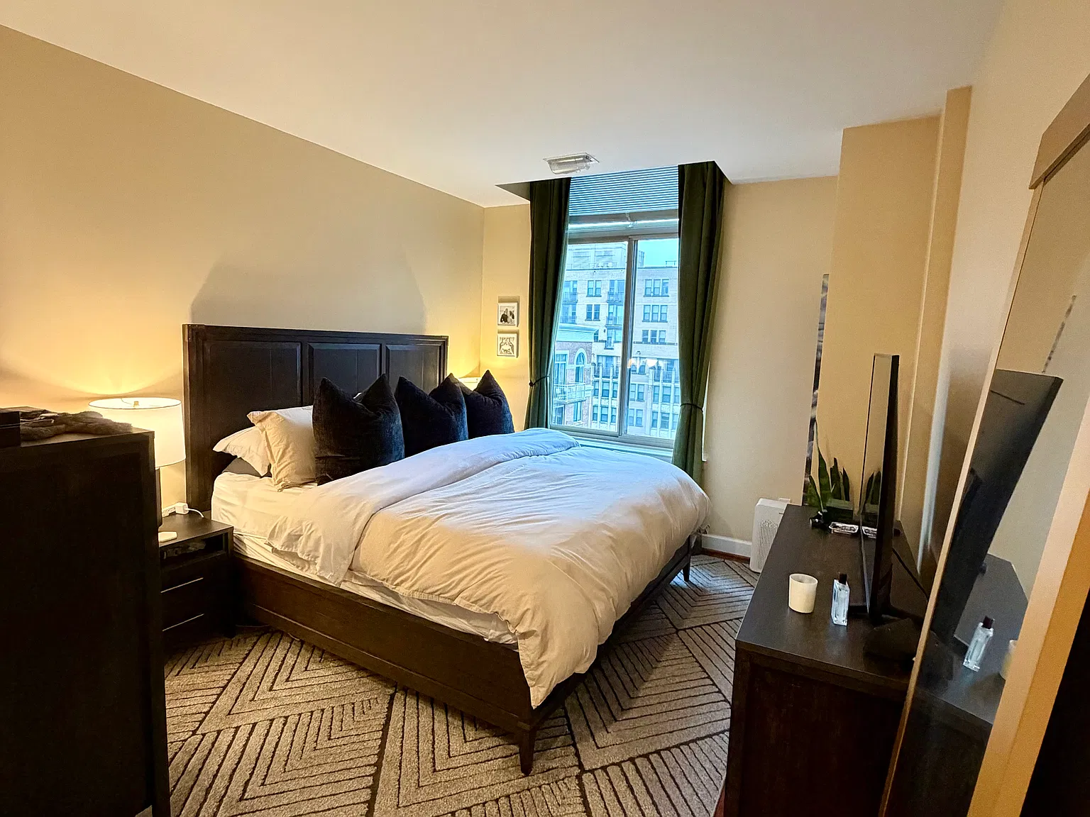 2 bed, 1.5 bath, 850 sqft, $3,290 — Photo 4