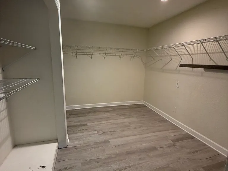 205 E Sweetwater Creek Dr — Photo 22