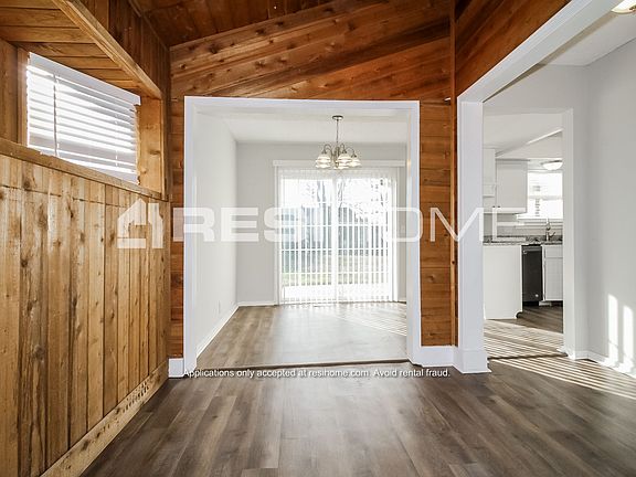 3rd image of 141 Maindale Dr
