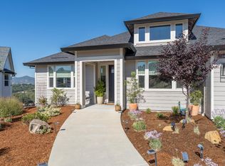 2412 Celestin Ct, Ukiah, CA 95482