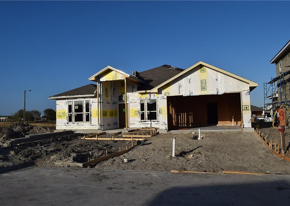 1st image of 9 Stella Ct