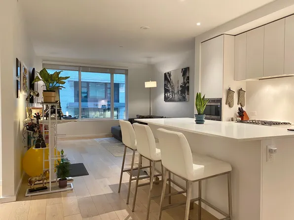 1150 NW Quimby St Unit 222, Portland, OR 97209