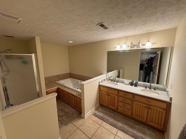 185 Holiday Hills Ln, Counce, TN 38326