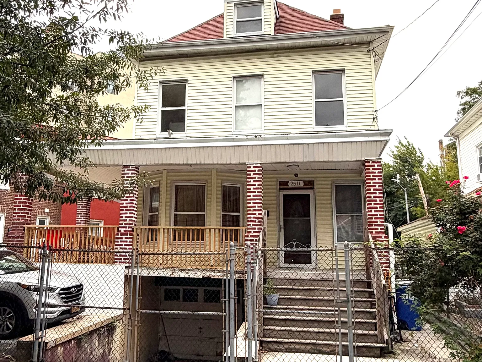3 bed, $3,753 — Photo 1