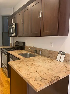 Rented by Oxford Property Group | media 12