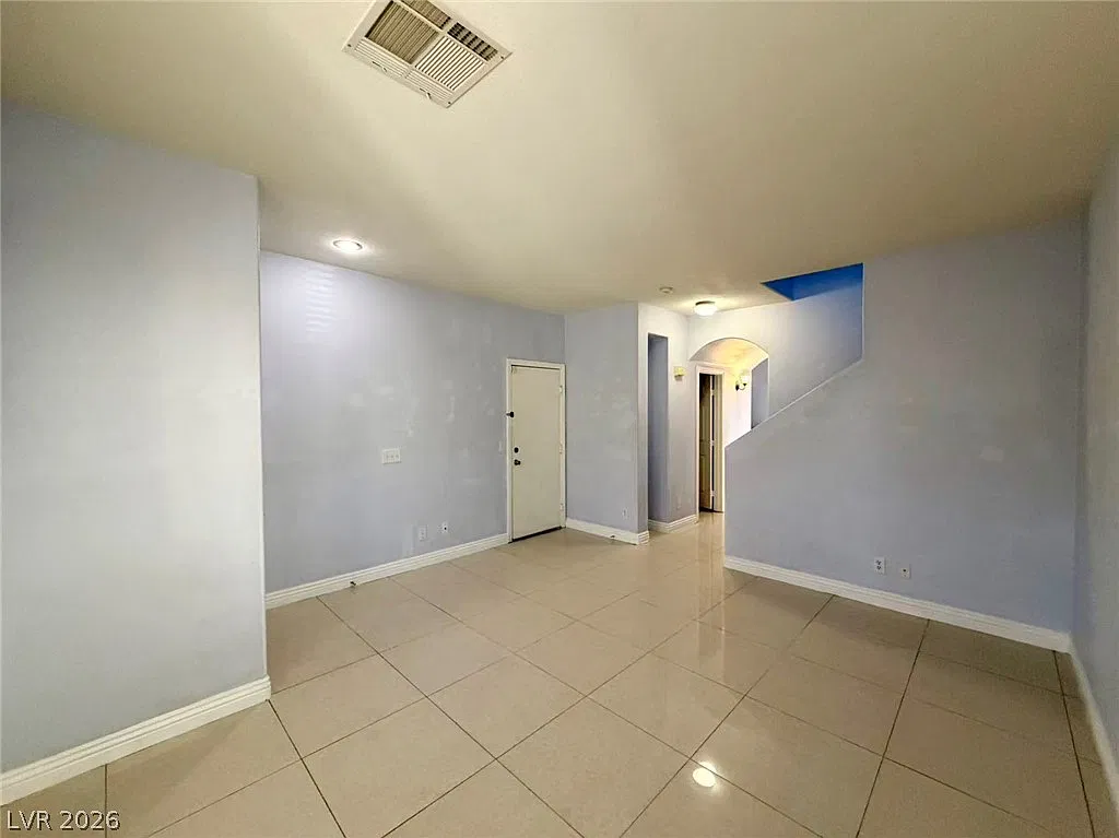 2 bed, 2.5 bath, 1186 sqft, $1,500 — Photo 3