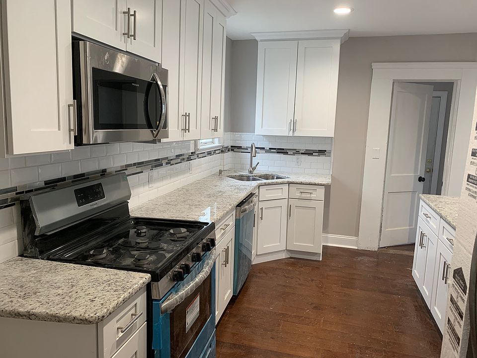 2nd image of 123 Highfield Ln