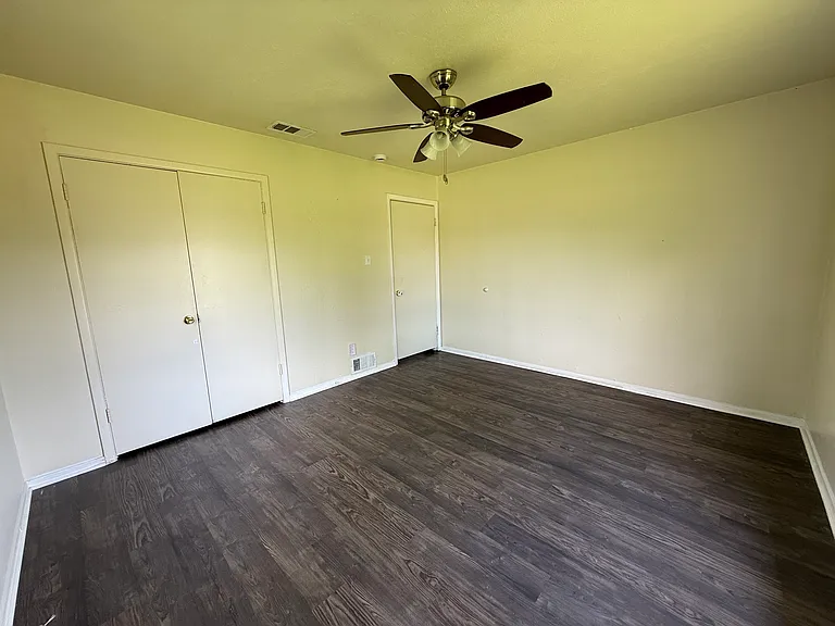 3525 Country Club Rd — Photo 6