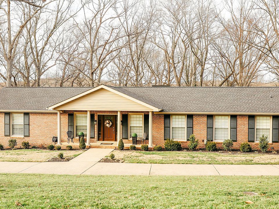 1st image of 559 Stratford Way