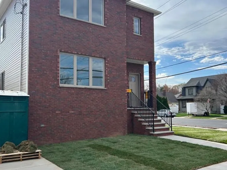 471 Stewart Ave #1 — Photo 14