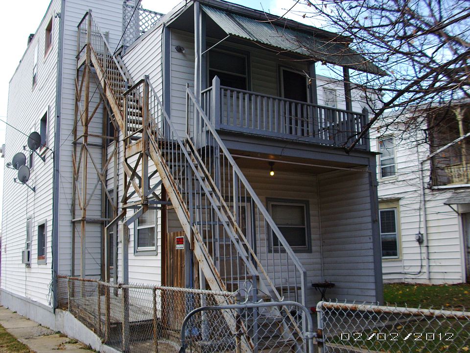 2nd image of 17 N 15th St APT 3