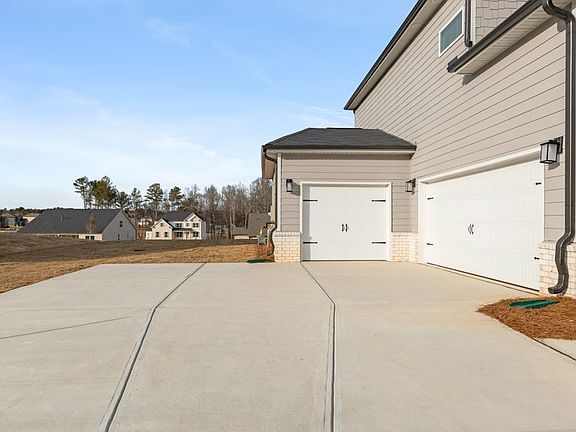 2nd image of 805 Dobby Way
