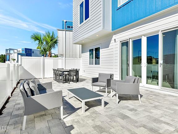 5th image of 7740 Sandy Ridge Dr Unit 136