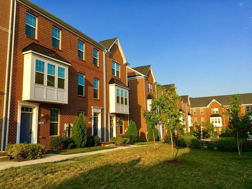 760 S Macon St