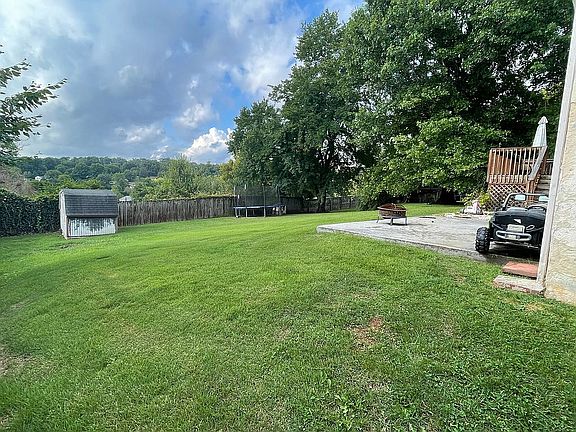 2nd image of 428 Belmont Dr
