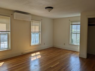 85 Beech St FLOOR 2, Holyoke, MA 01040