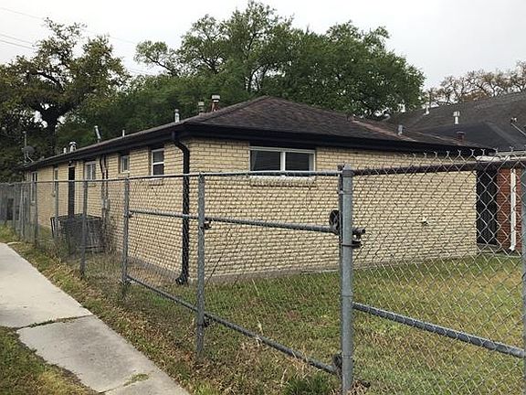 2nd image of 8301 Spruce St #1