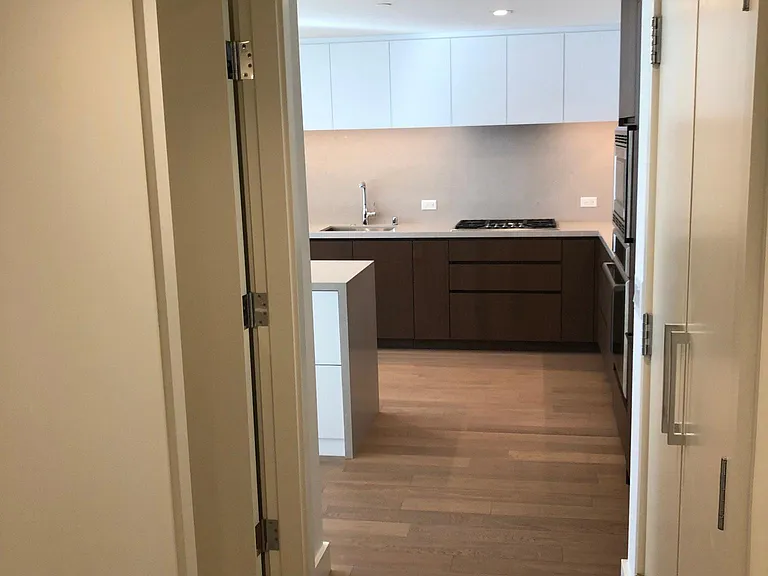 1388 Kettner Blvd #807 — Photo 3