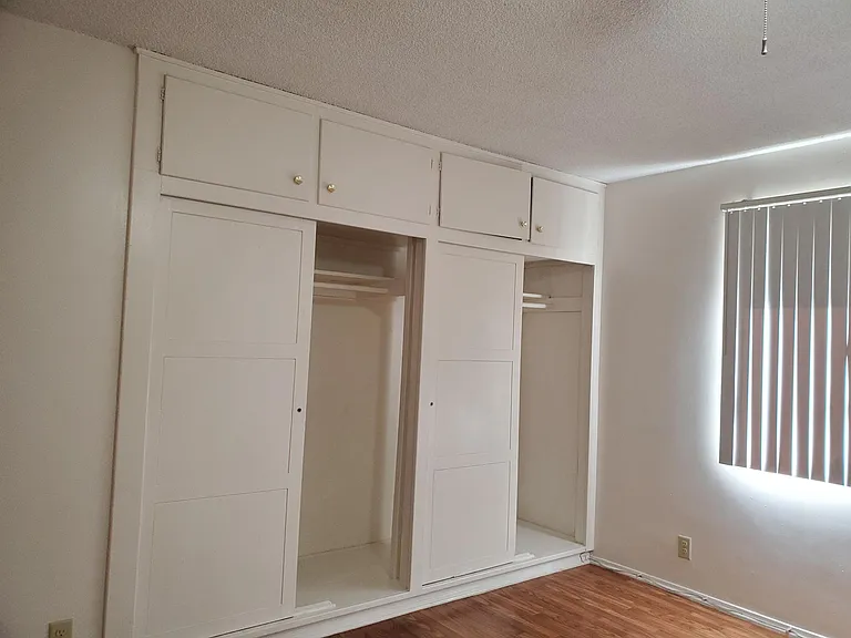 1366 Lafayette Rd — Photo 28