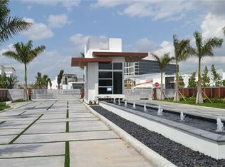 8290 NW 34th Dr #0, Miami, FL 33122