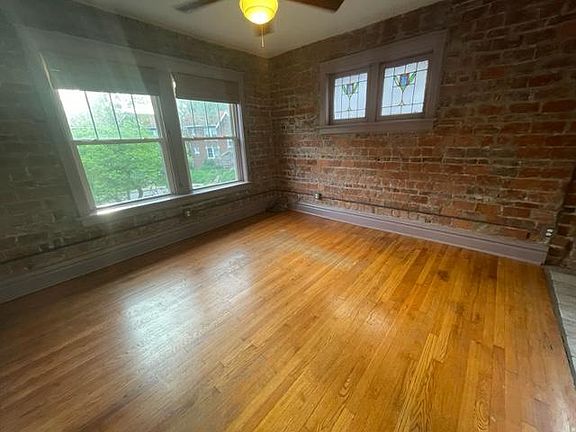 2nd image of 2126 Cleveland Pl #2N