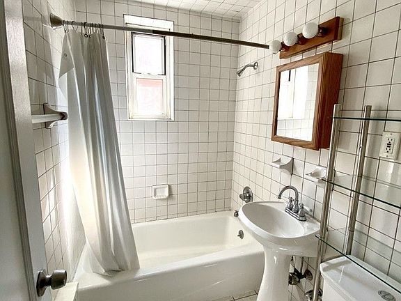 5th image of 40-05 195th St #1E
