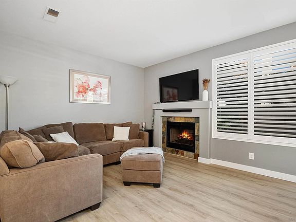3rd image of 11054 Creekbridge Pl