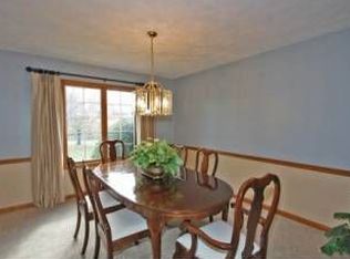 309 E Eller Dr, East Peoria, IL