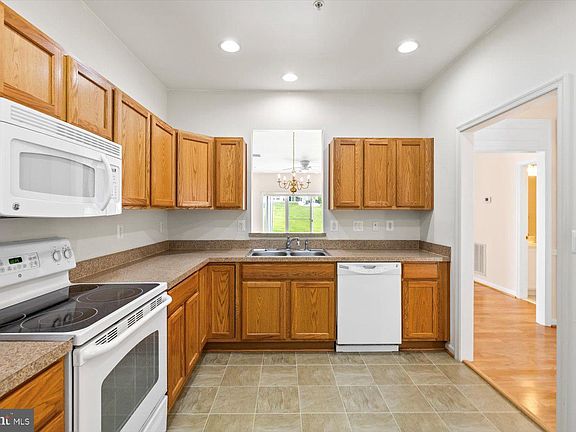 4th image of 23 Highlander Dr #41-2