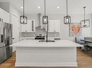 825 Woodcrest Dr, Houston, TX 77018