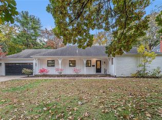 4909 W 68th St, Prairie Village, KS 66208