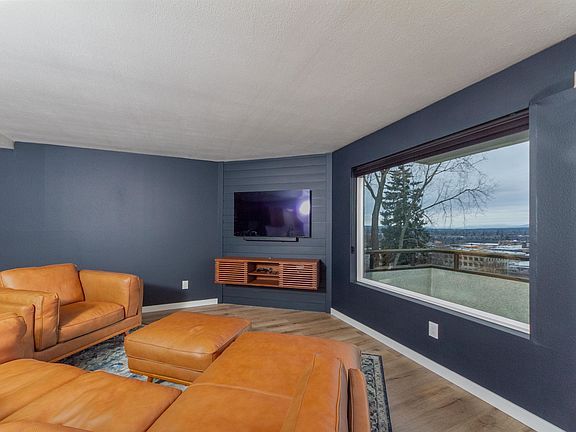 3rd image of 1111 W 6th Ave APT 205