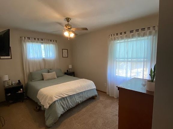 4th image of 5886 Olinda Ave N