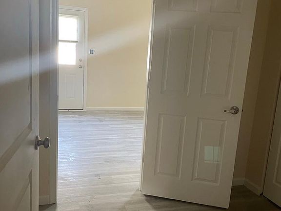 2nd image of 212 Mia Dr
