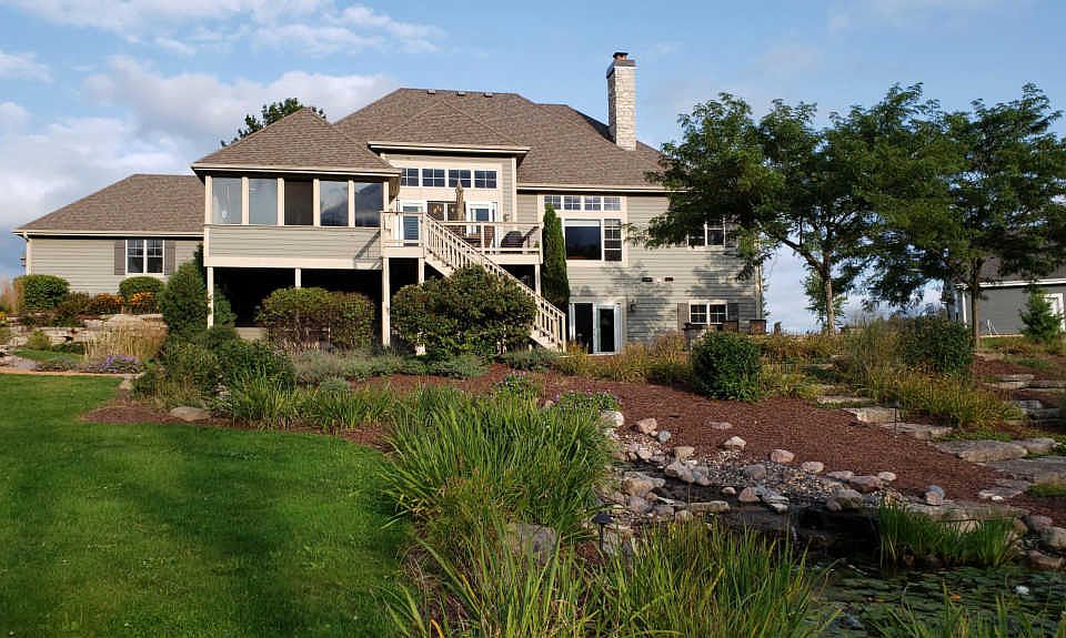 1st image of 865 Tallgrass Dr