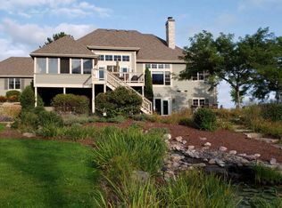 865 Tallgrass Dr, Grafton, WI 53024