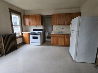 45 N Clinton St #1F, Poughkeepsie, NY 12601