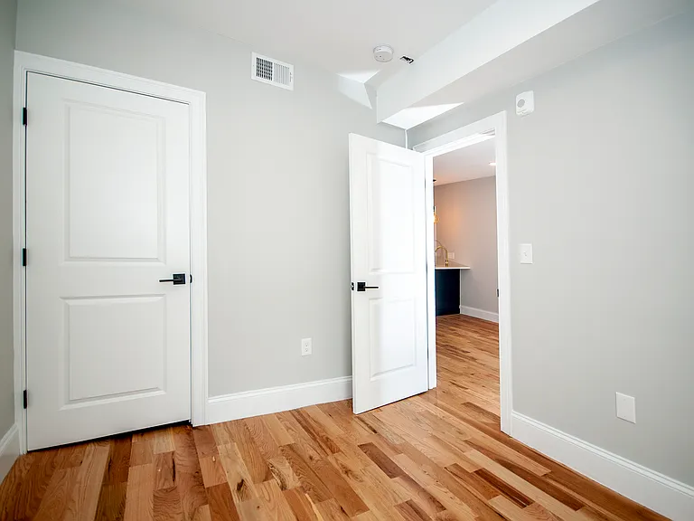 137 Paris St #2 — Photo 10