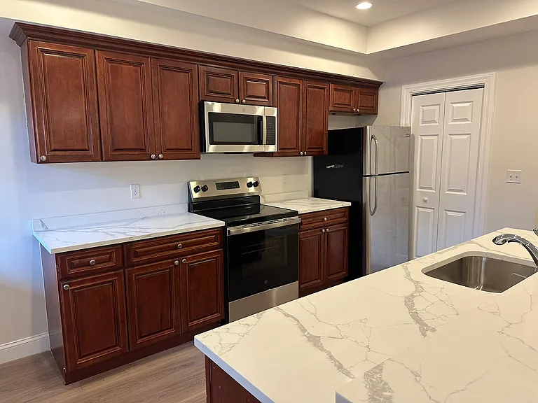 39 Calumet St #B — Photo 3