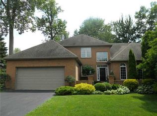 8441 Augusta Ln, Holland, OH 43528