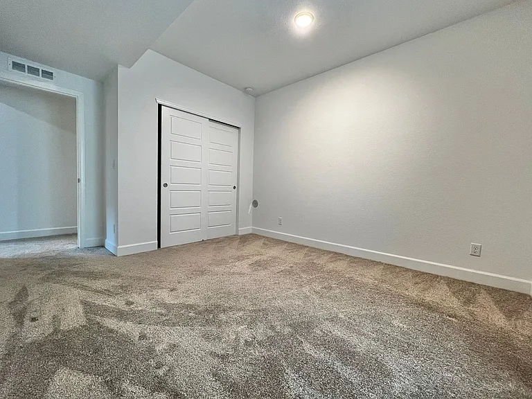5636 Bay Hill Dr — Photo 7