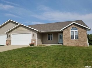100 Cotton Ln, East Peoria, IL