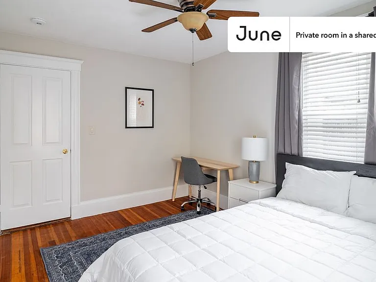 88 Glen St #C — Photo 2