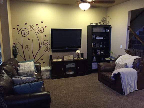 3rd image of 10613 S Granby Way