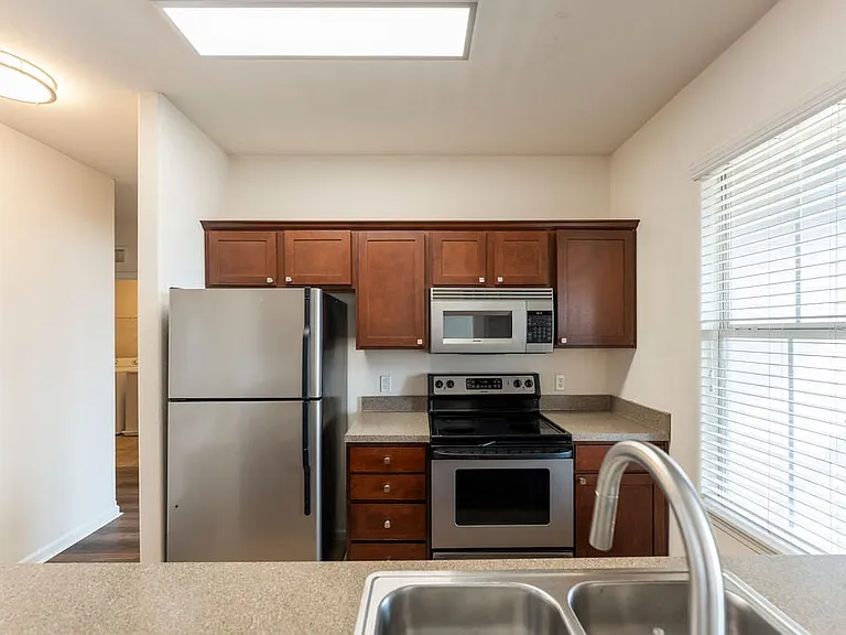 Ironwood Apartments and Townhomes — Photo 106